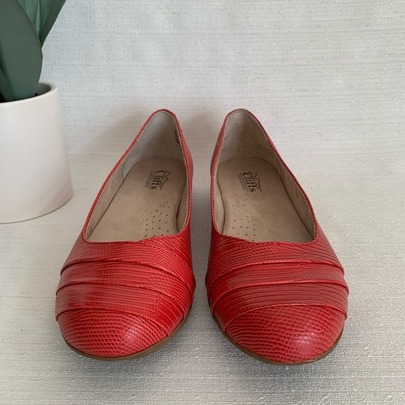 Cliffs By White Mountain Red Clara Loafer Flats Woman’s 9M - Picture 4 of 13
